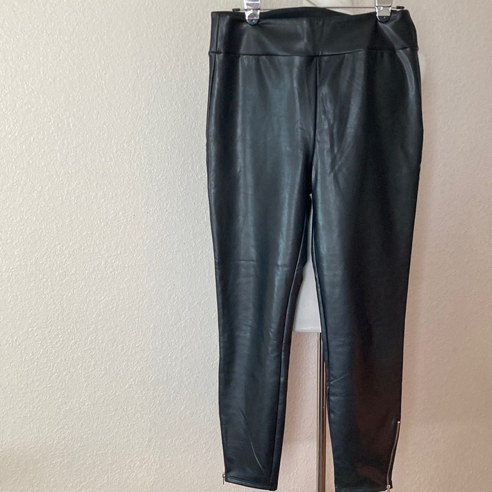 Abercrombie and Fitch skinny Vegan leather pants Women Sz L